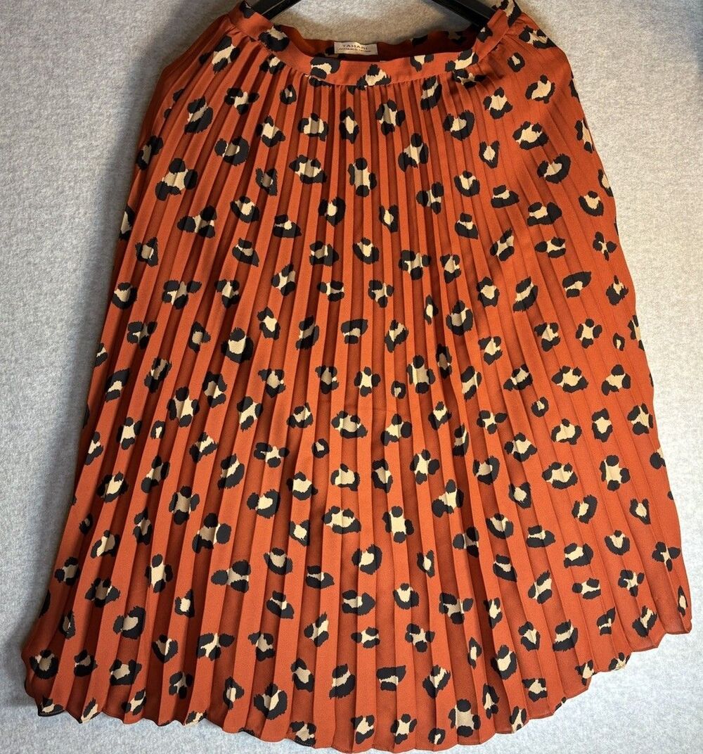 Tahari Pleated Skirt Sz 8 Leopard Print Orange Boho Preppy Whimsical Midi Retro